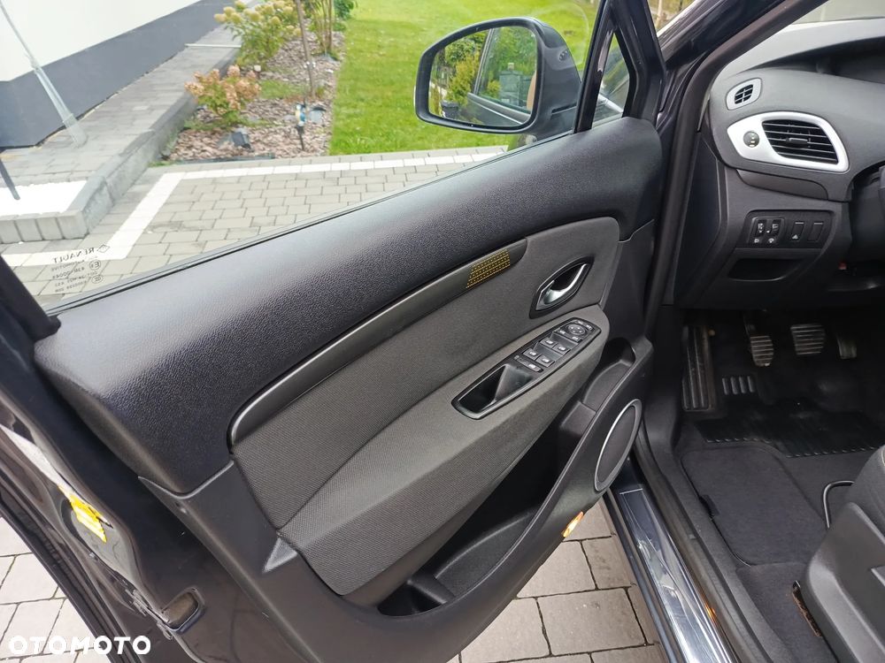 Renault Scenic TCe 130 Luxe - 19