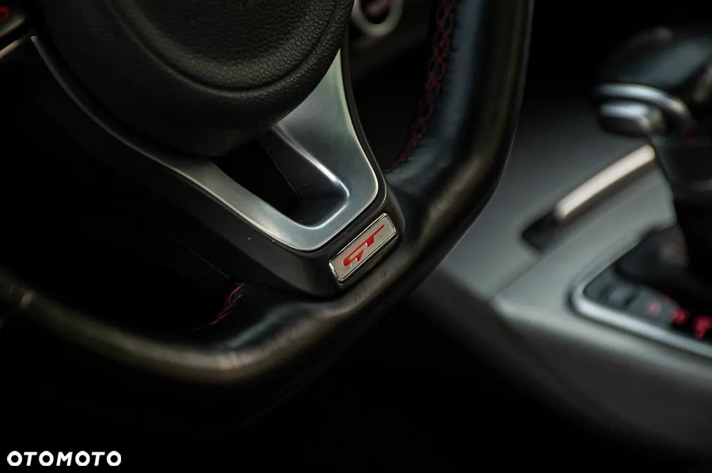 Kia Optima - 35