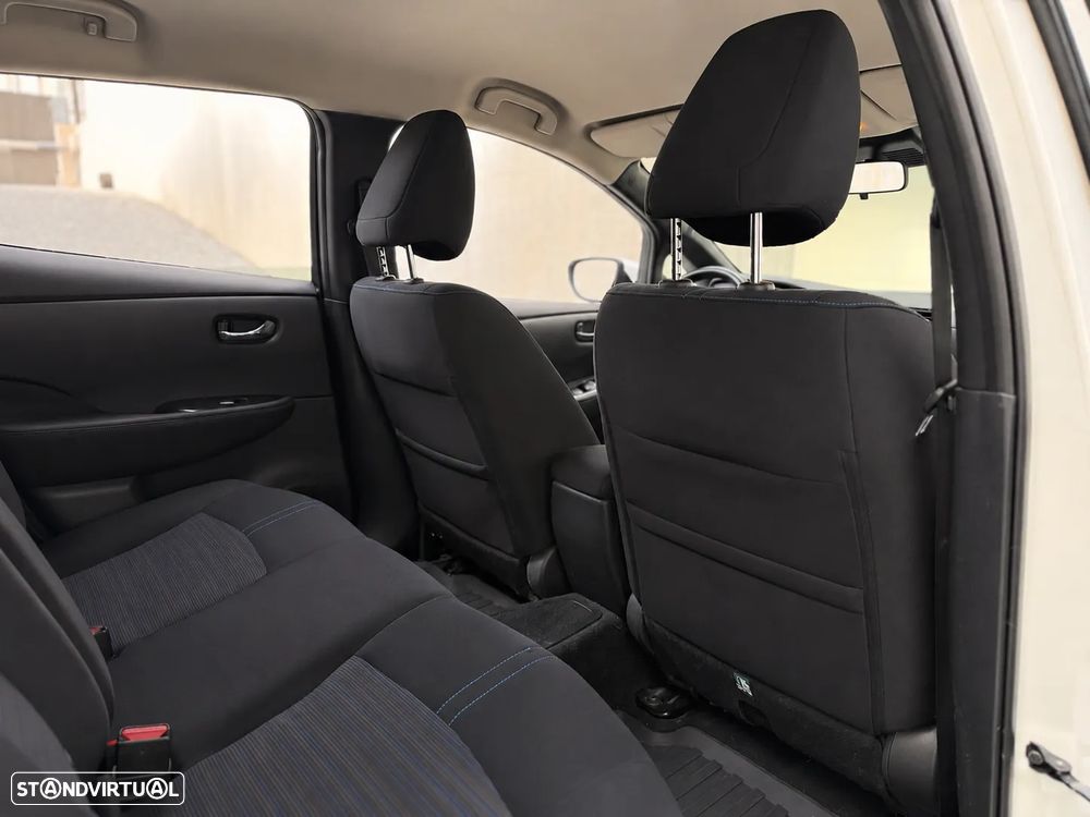 Nissan Leaf Acenta - 28