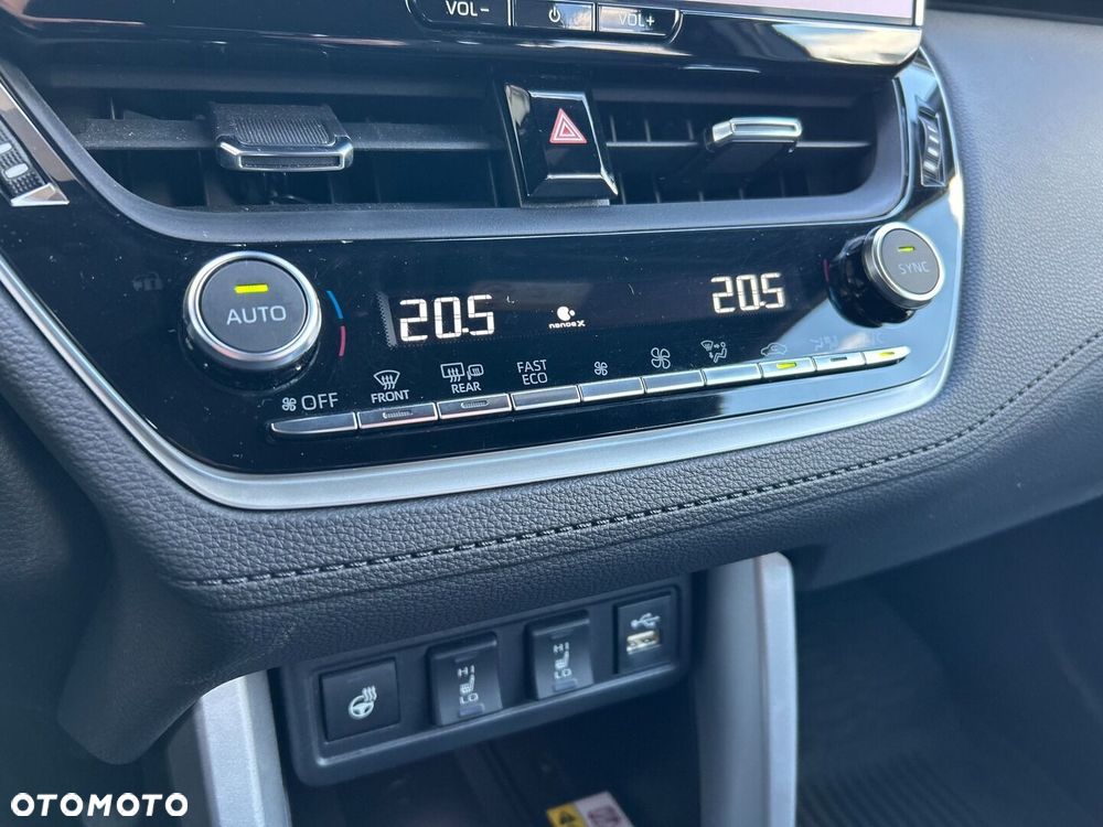 Toyota Corolla Cross 2.0 Hybrid Executive AWD - 19