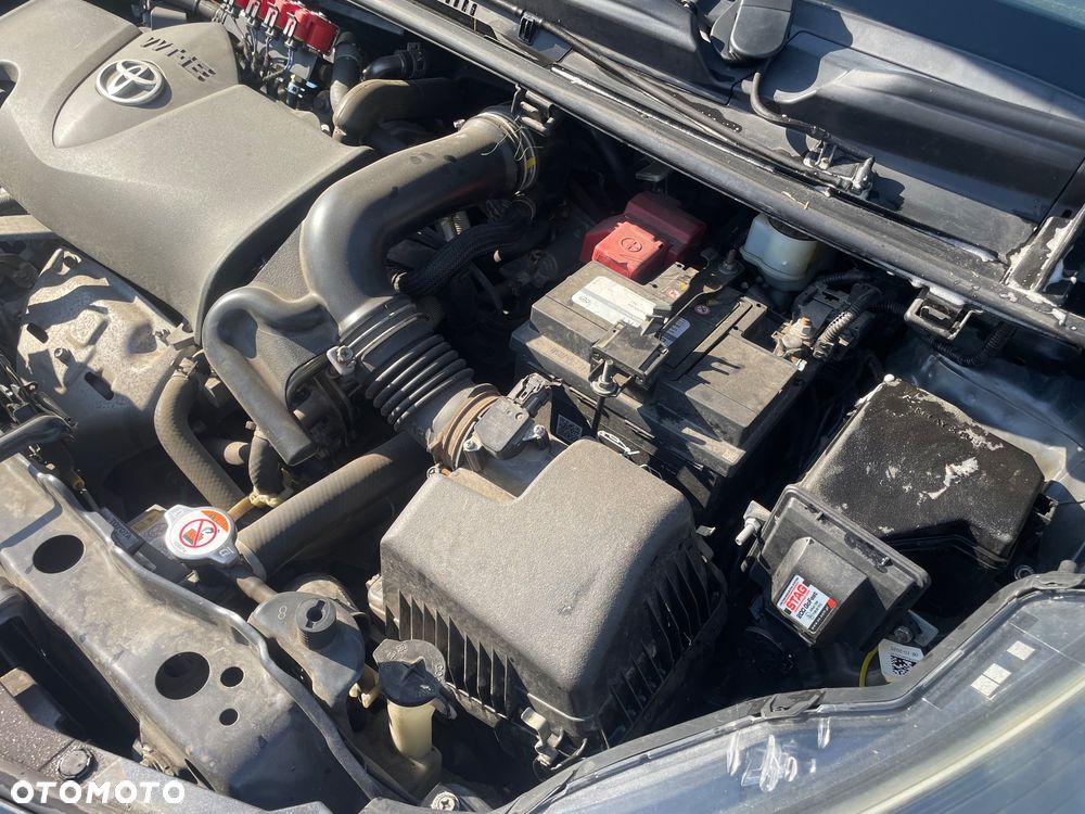 Toyota Yaris 1.5 Dynamic - 16