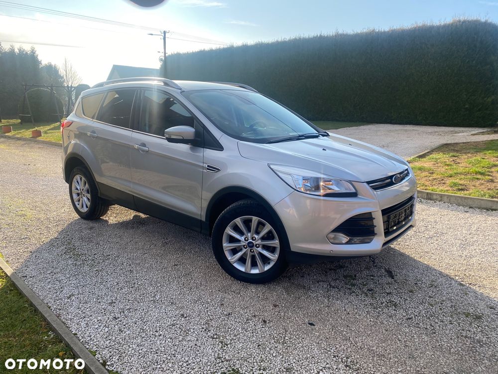 Ford Kuga 2.0 TDCi 2x4 Titanium - 9