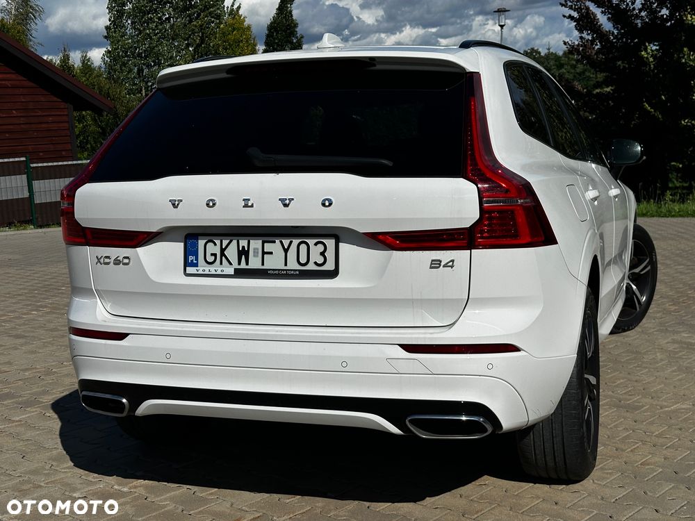 Volvo XC 60 B4 B R-Design - 14
