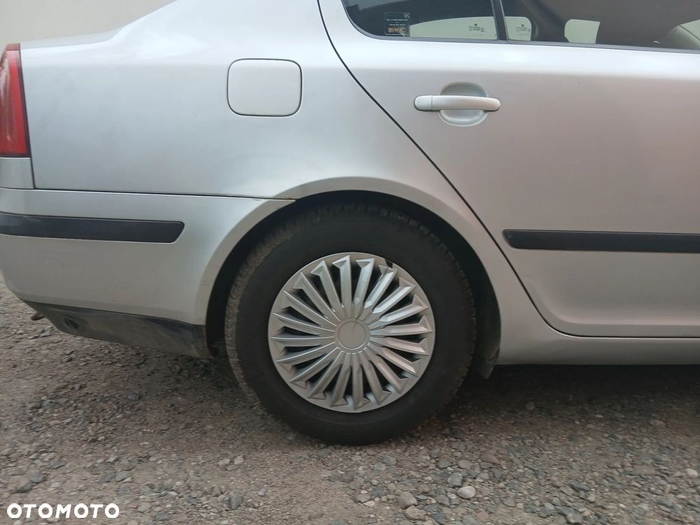 Skoda Octavia 1.6 Ambition - 31