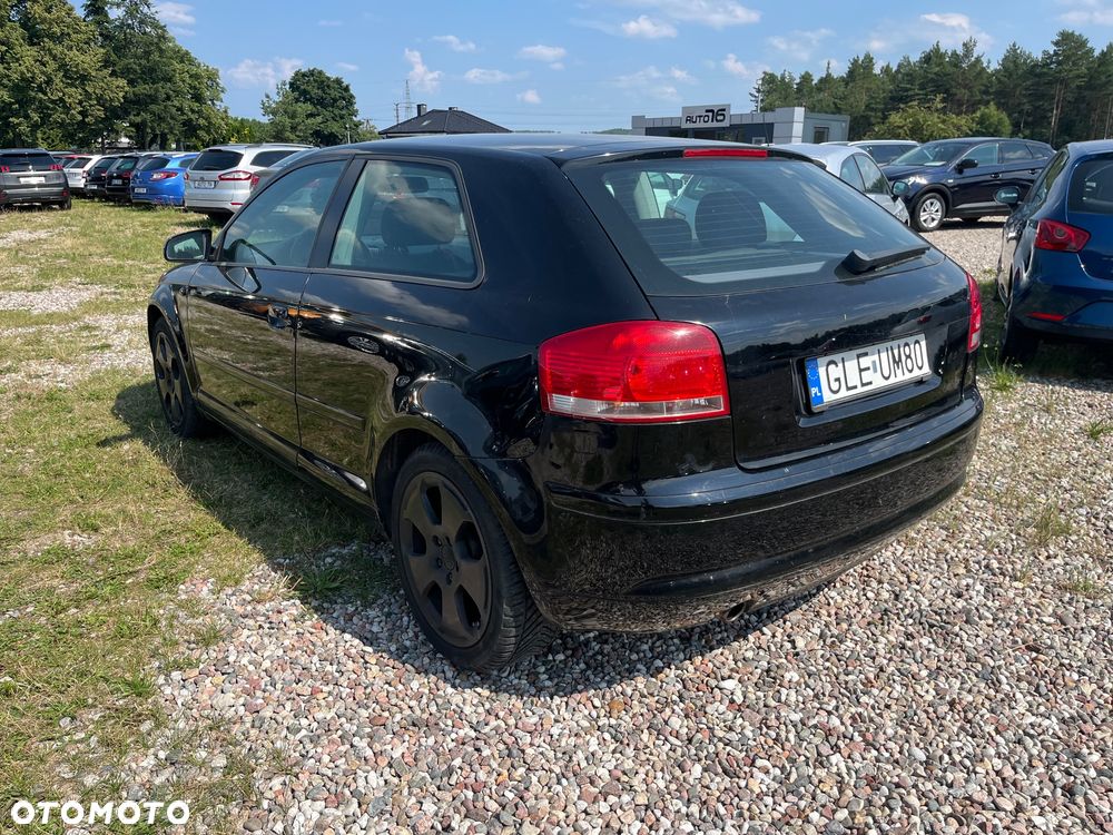 Audi A3 3-drzwiowe 1.6 S Line Sportpaket plus - 3