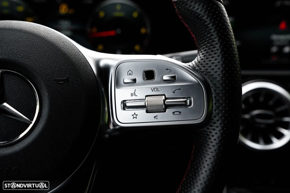 Mercedes-Benz CLA 200 d Shooting Brake AMG Line Aut. - 33