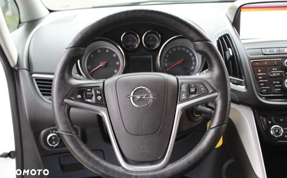 Opel Zafira - 22
