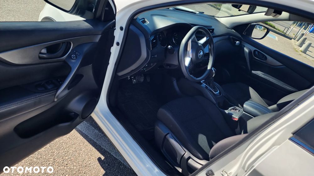 Nissan Rogue - 7