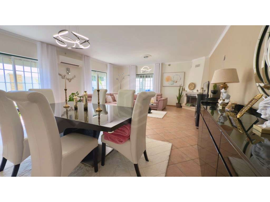 Moradia T4 em localização privilegiada no Esteval, Algarve - Grande imagem: 3/50