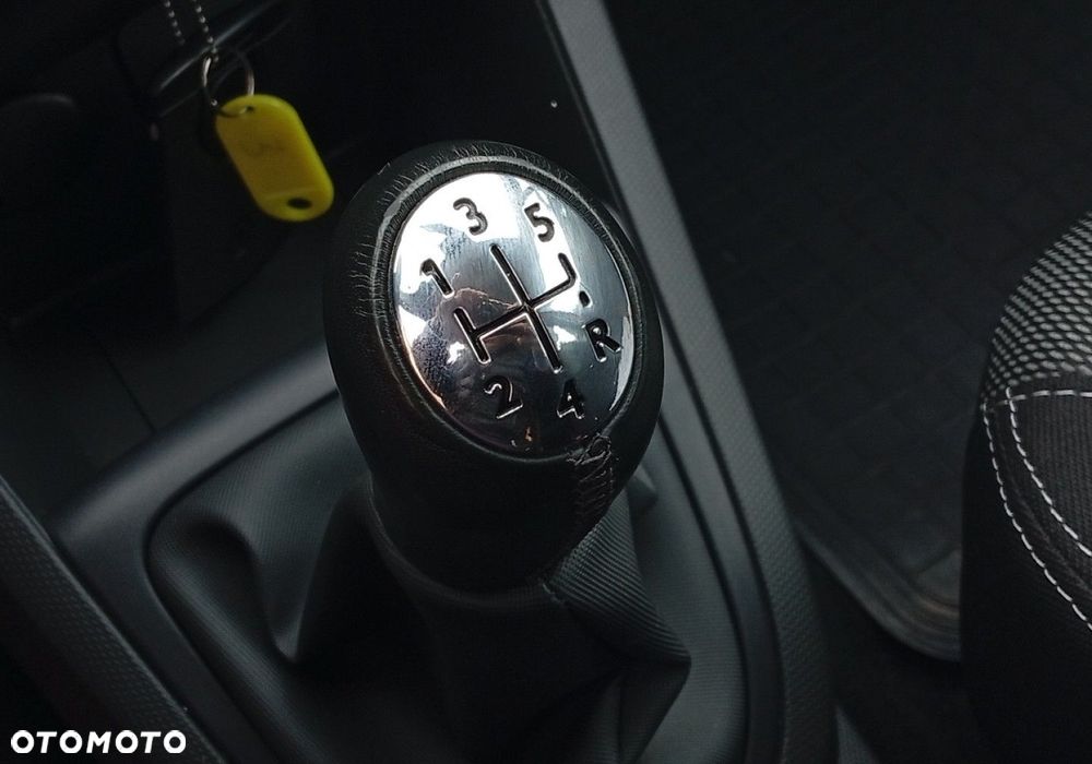 Renault Clio - 25
