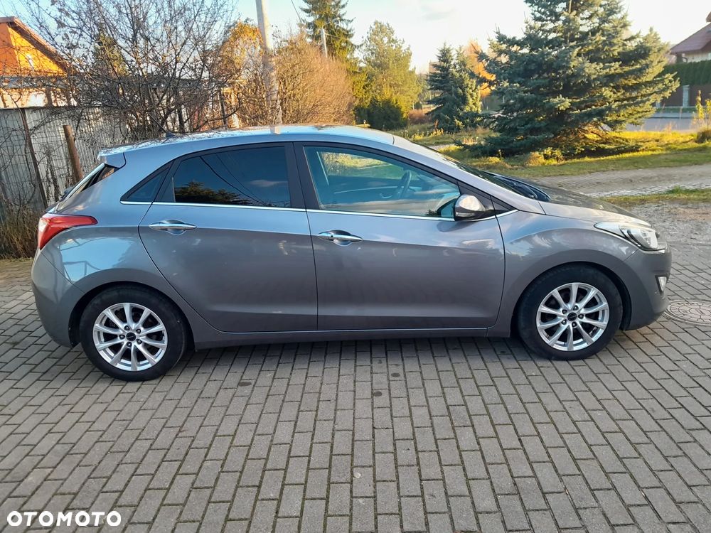 Hyundai i30 blue 1.6 GDI Passion - 6