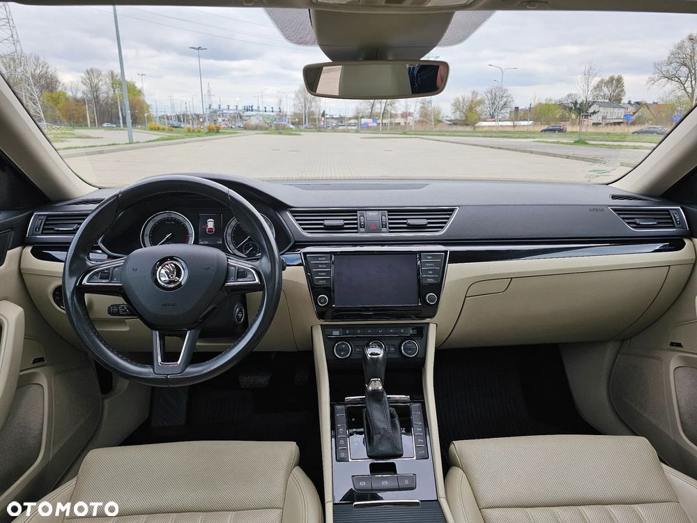 Skoda Superb 2.0 TDI 4x4 L&K DSG - 14