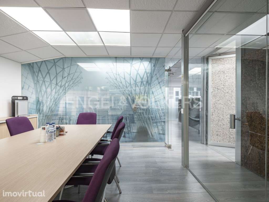 Armazém totalmente equipado zona Industrial Baixa da Banheira - Grande imagem: 4/27