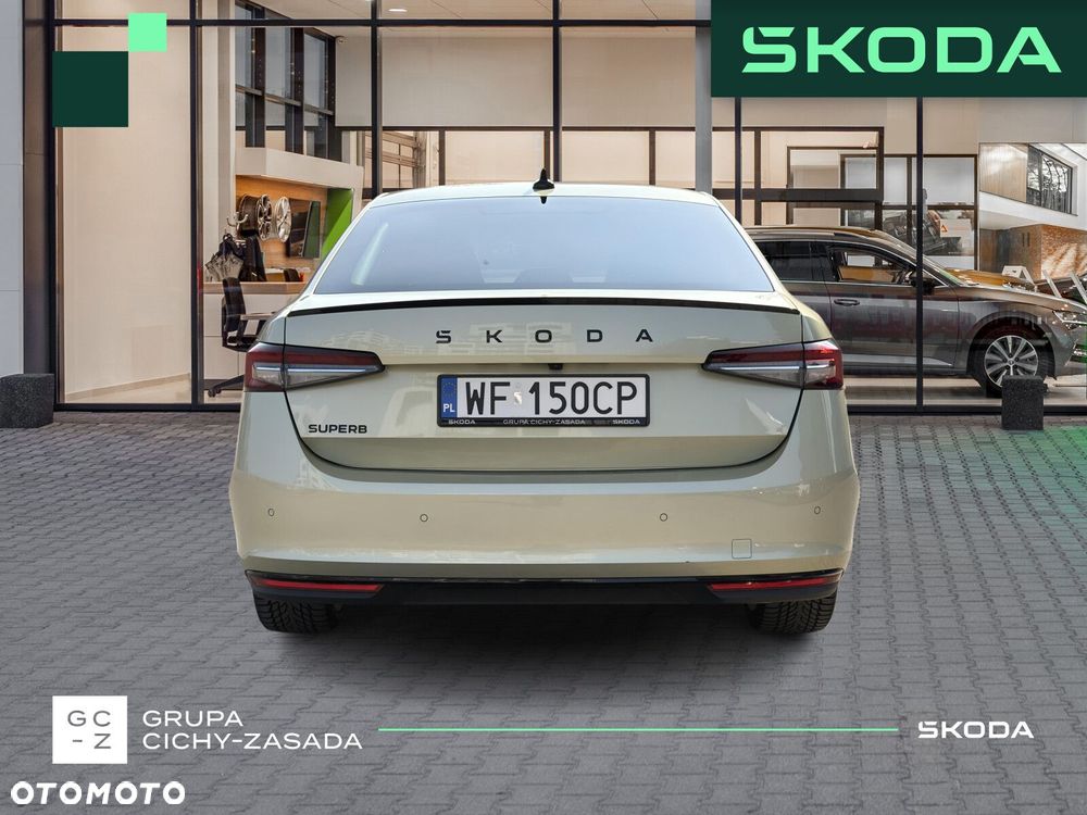 Skoda Superb 2.0 TSI Sportline DSG - 4