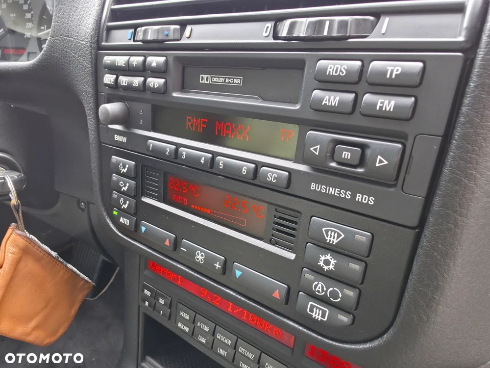 BMW Seria 3 320i - 36