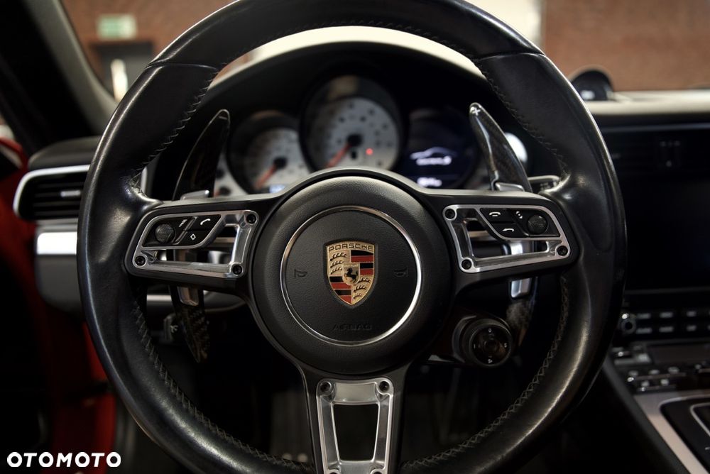 Porsche 911 - 33