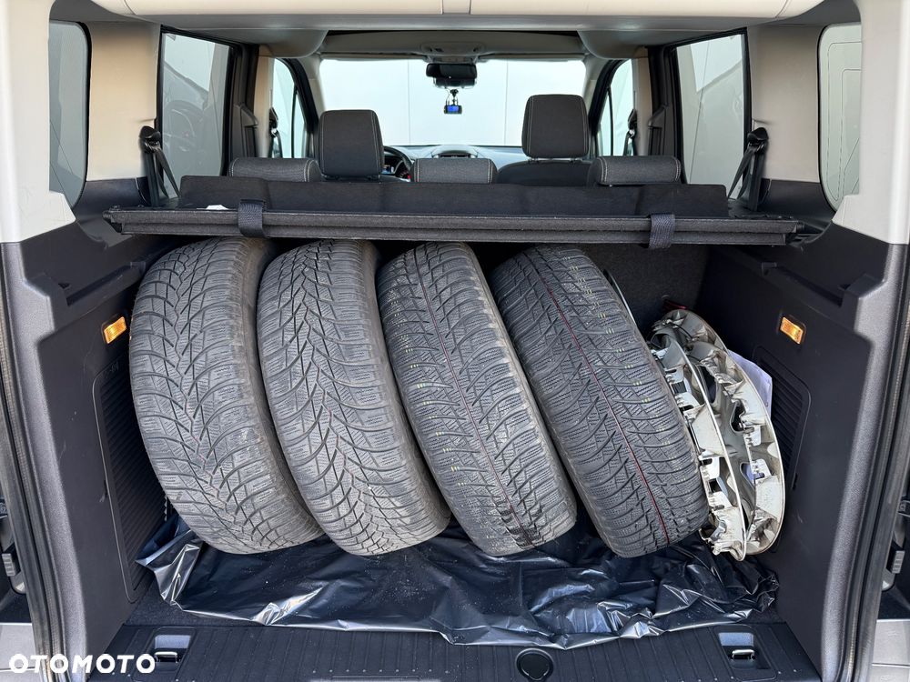 Ford Tourneo Connect 1.5 EcoBlue Titanium PowerShift - 39