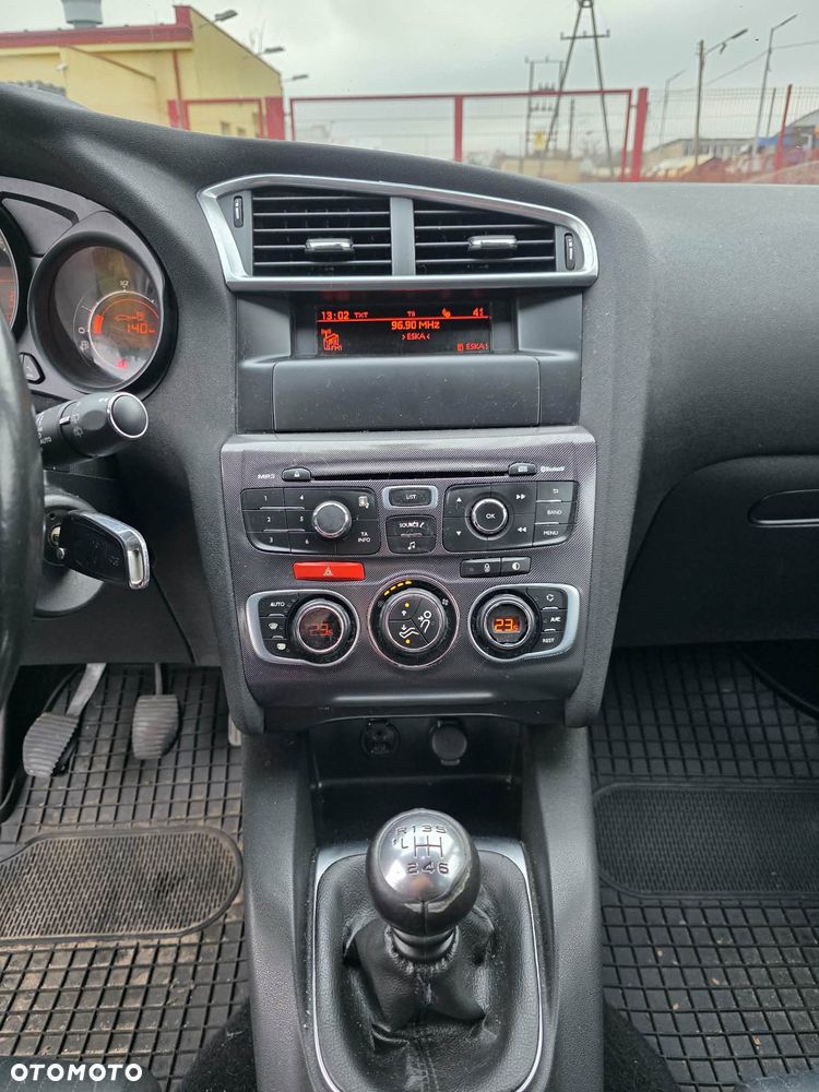 Citroën C4 HDi 115 Attraction - 16