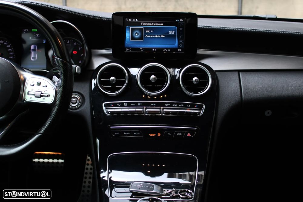 Mercedes-Benz C 300 AMG Line - 18