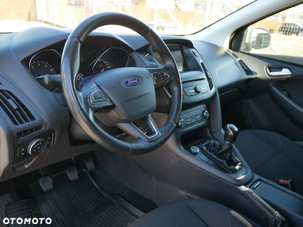 Ford Focus - 16