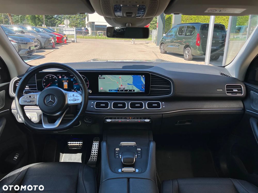 Mercedes-Benz GLS - 23