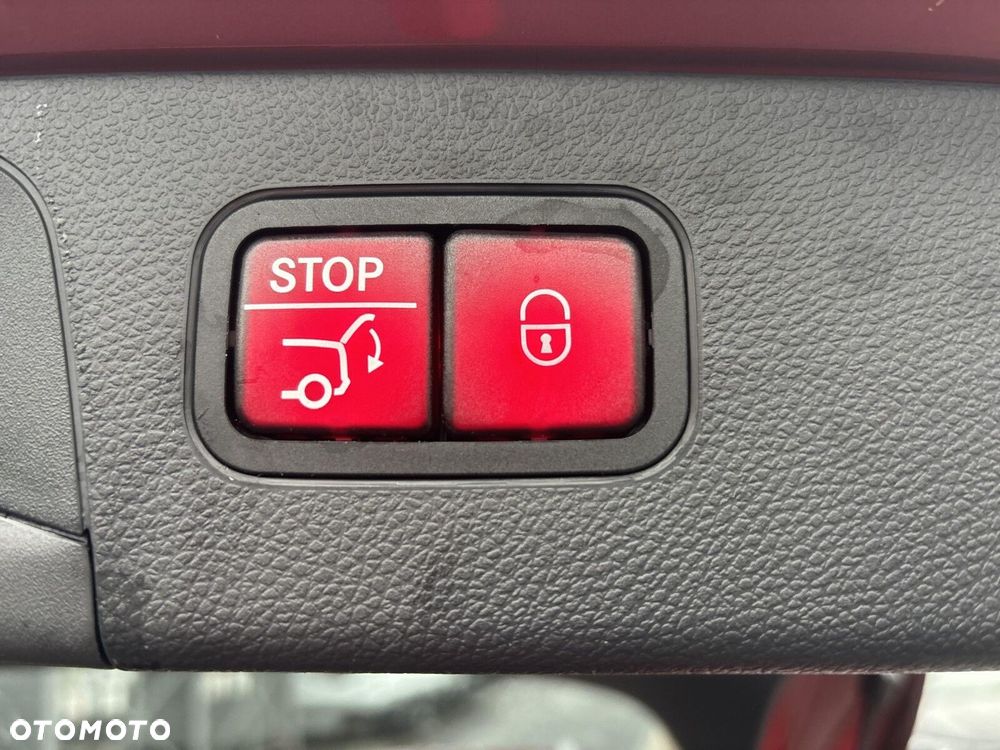 Mercedes-Benz GLC - 26