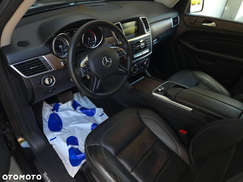 Mercedes-Benz ML 350 BlueTEC 4MATIC 7G-TRONIC - 33