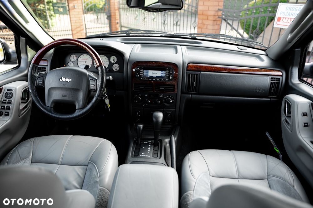 Jeep Grand Cherokee 4.7 Overland - 26