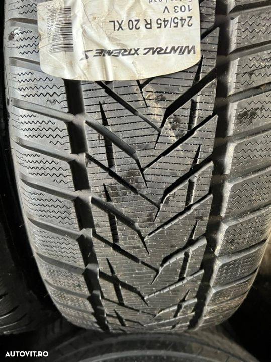 vând 2 anvelope 245/45/20 vredestein de iarnă noi - 3