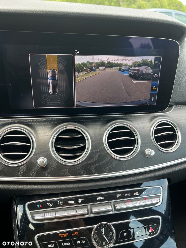 Mercedes-Benz Klasa E 220 d 9G-TRONIC - 14