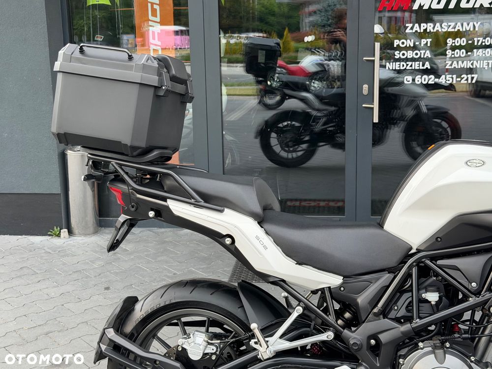 Benelli TRK 502 - 10