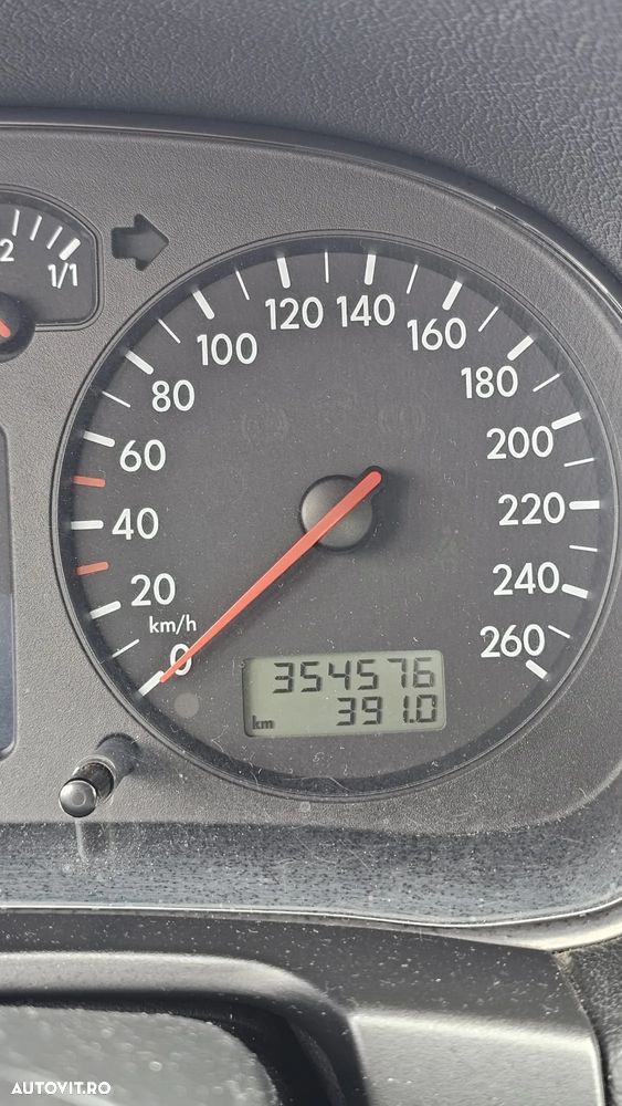 Volkswagen Bora 1.9TDI Basis - 13