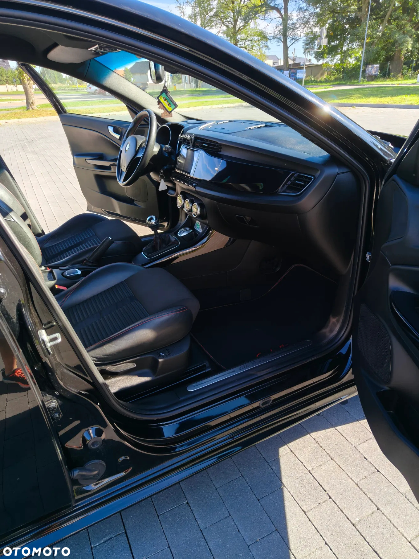 Alfa Romeo Giulietta 1750 TBi Quadrifoglio Verde - 16