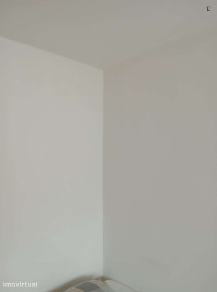 Quarto - localizado em Paranhos Porto - Grande imagem: 4/10