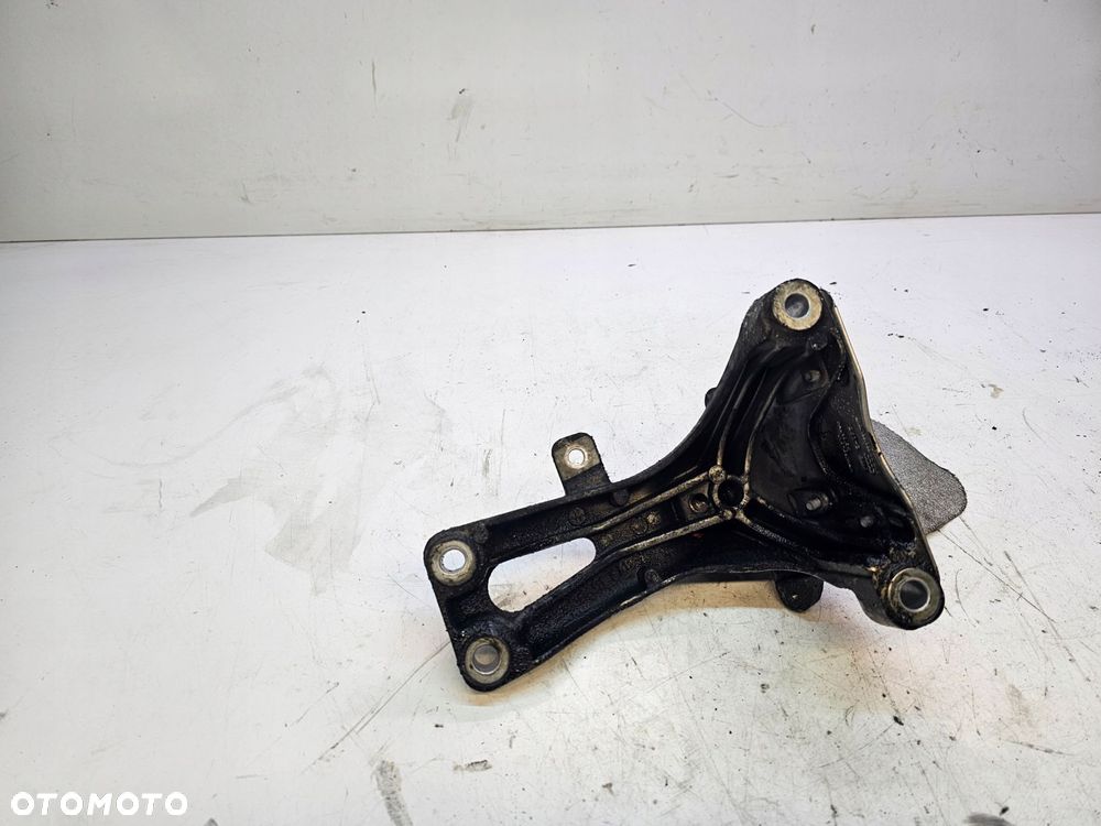 ŁAPA SILNIKA PRAWA AUDI A4 B8 A5 Q5 8K0199308BJ - 3