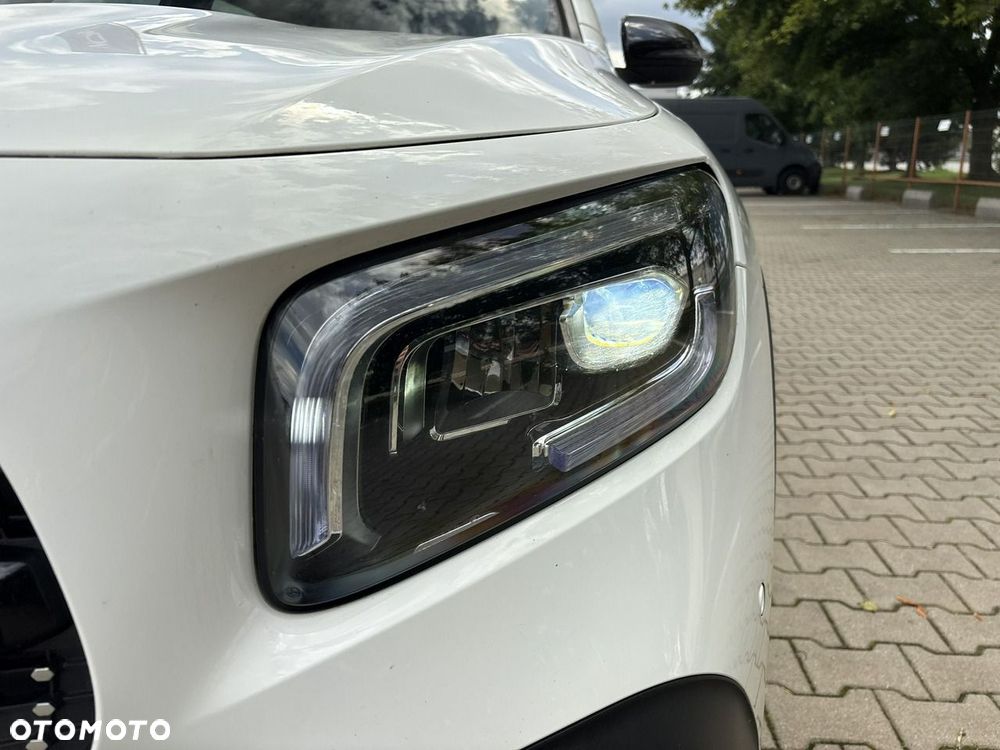 Mercedes-Benz GLB 200 7G-DCT - 9