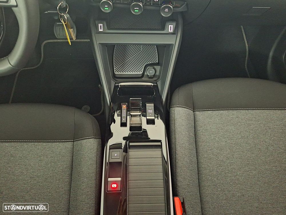 Citroën e-C4 136 Standard-Range PLUS - 31