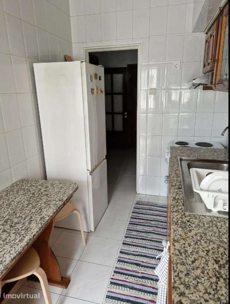 Quarto - localizado em Cedofeita Porto - Grande imagem: 4/14