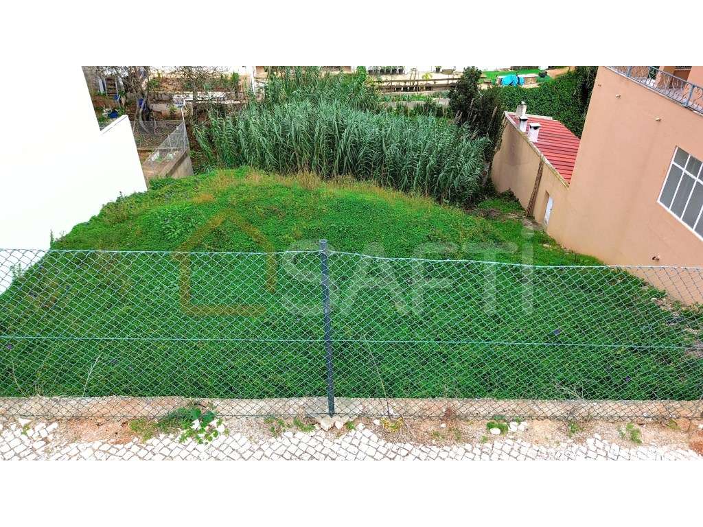 Terreno em Vialonga - Grande imagem: 2/16