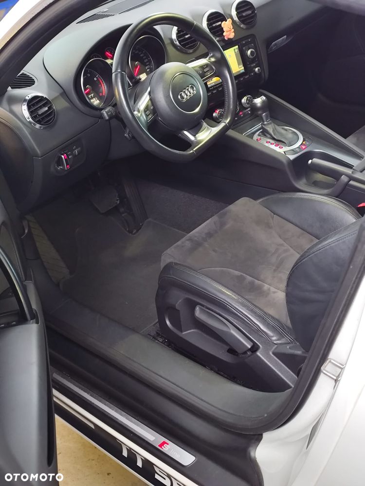 Audi TT Coupé - 8