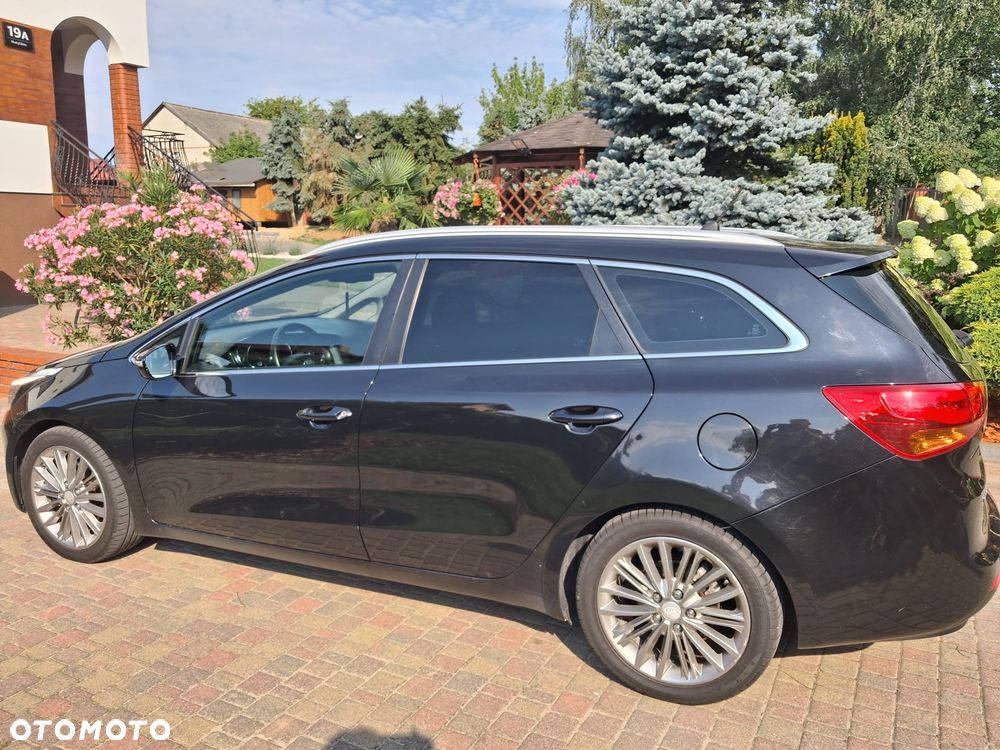 Kia Ceed 1.6 CRDi 128 Dream Team Edition - 3