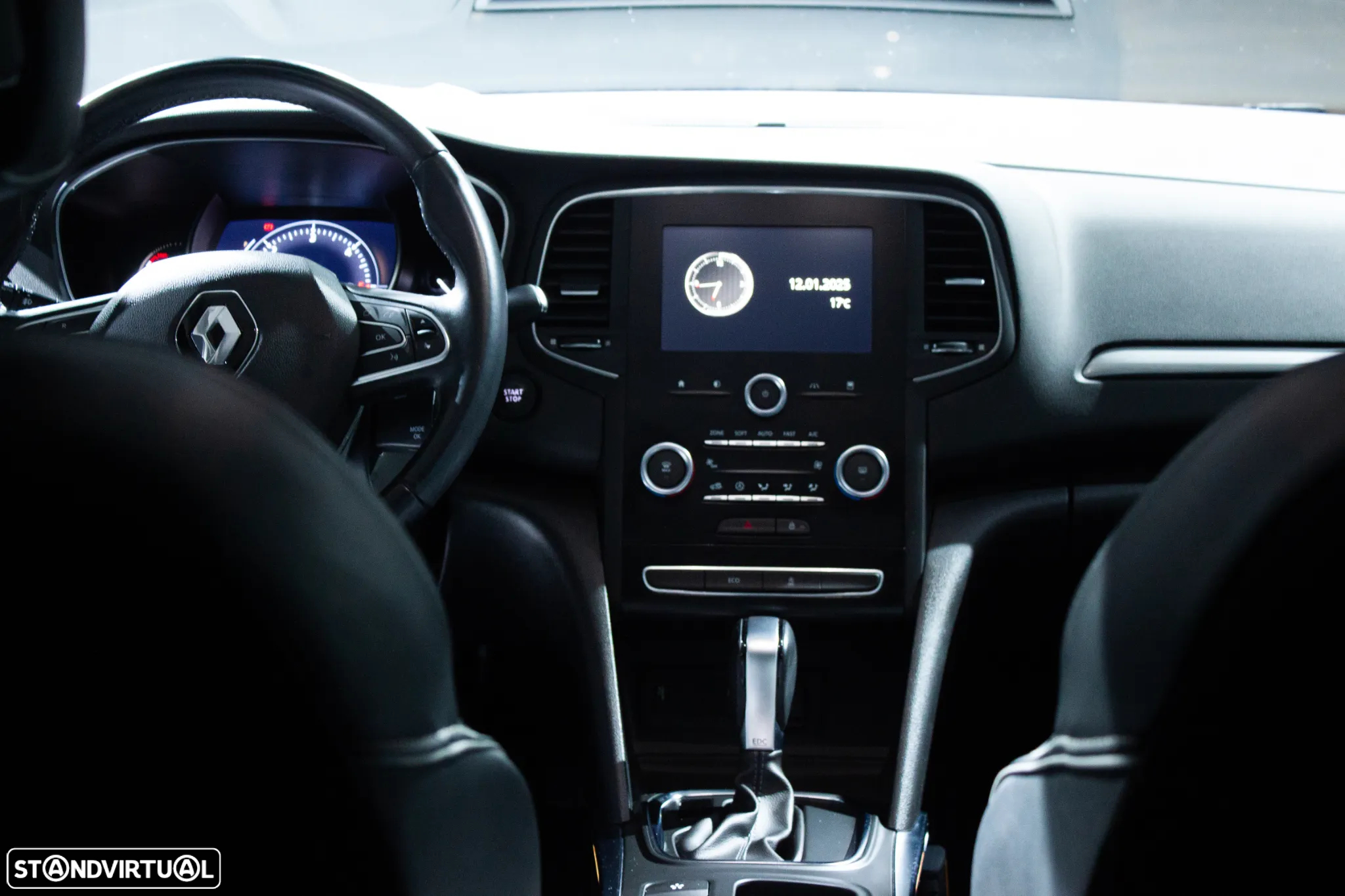 Renault Mégane Sport Tourer ENERGY dCi 110 EDC BOSE EDITION - 12