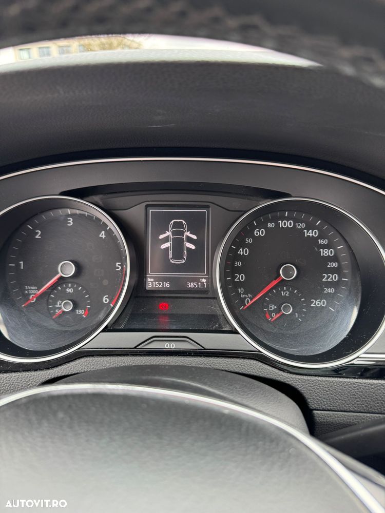 Volkswagen Passat 2.0 TDI Comfortline - 3