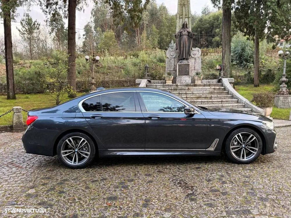 BMW 730 - 32