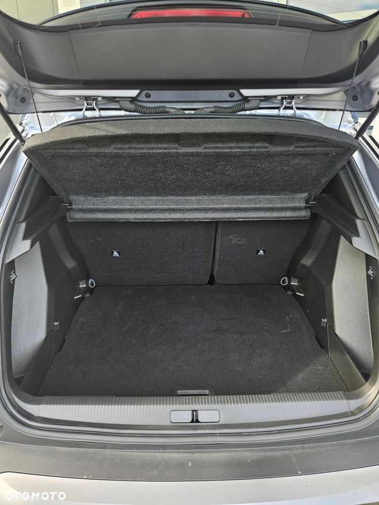 Peugeot 2008 PureTech mHEV GT E-DCS6 - 23