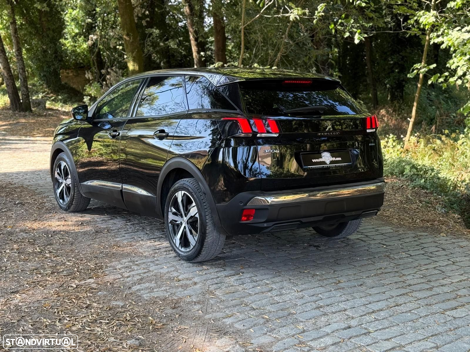 Peugeot 3008 1.2 PureTech Allure Grip Control EAT6 - 4