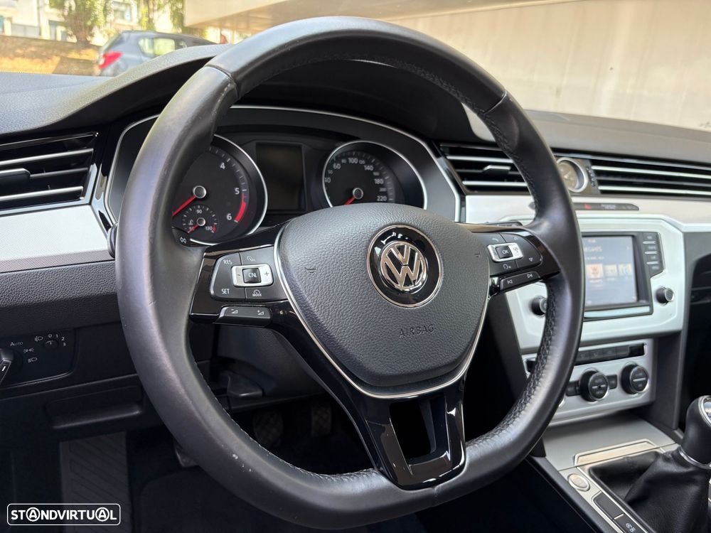 VW Passat Variant 2.0 TDI Confortline - 5