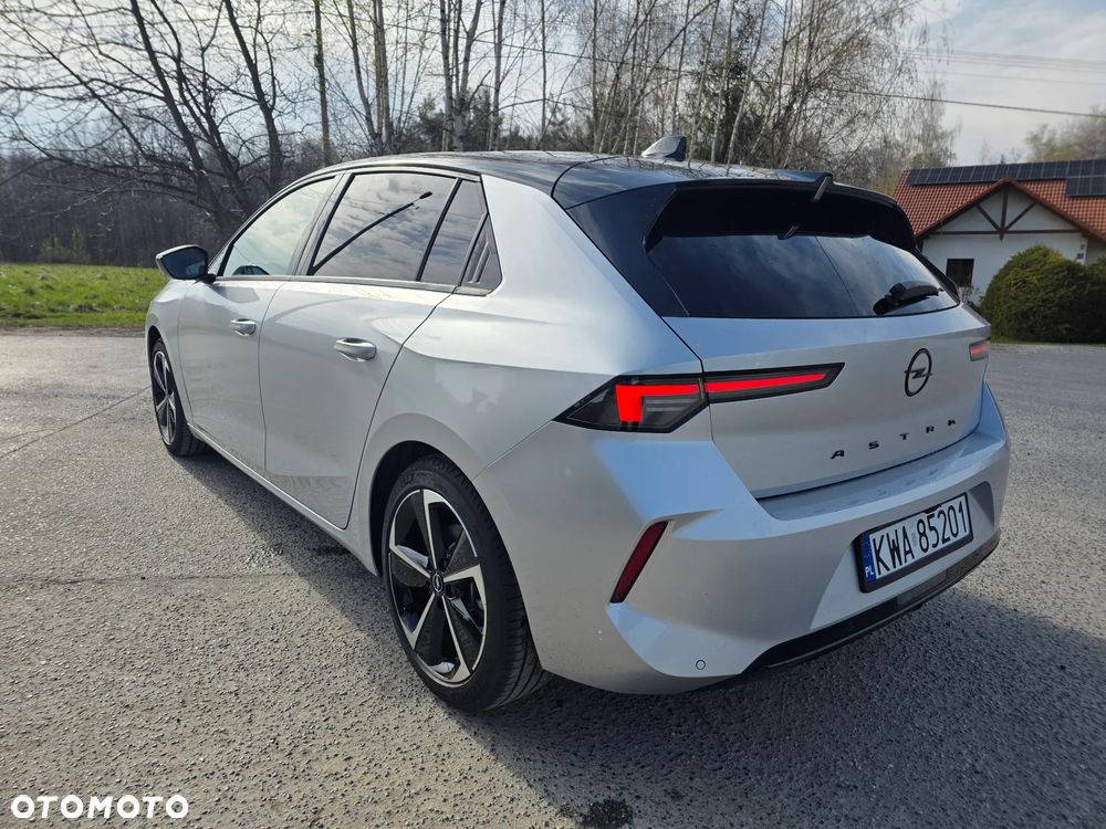 Opel Astra 1.2 Turbo Automatik GS - 3