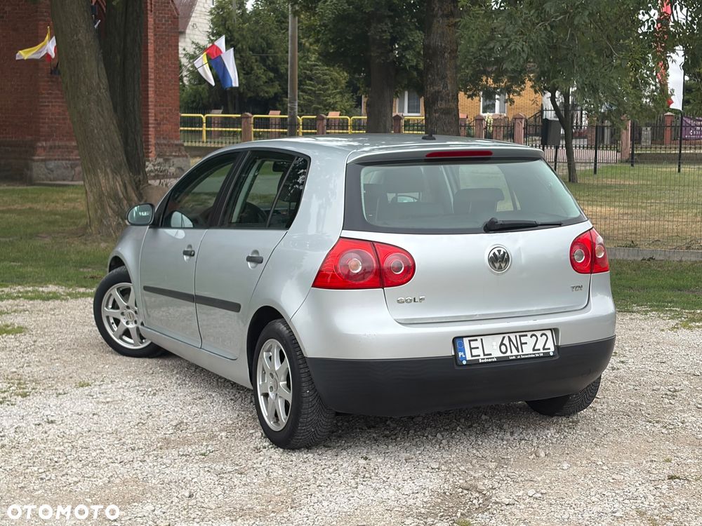 Volkswagen Golf 1.9 TDI DPF Trendline - 8