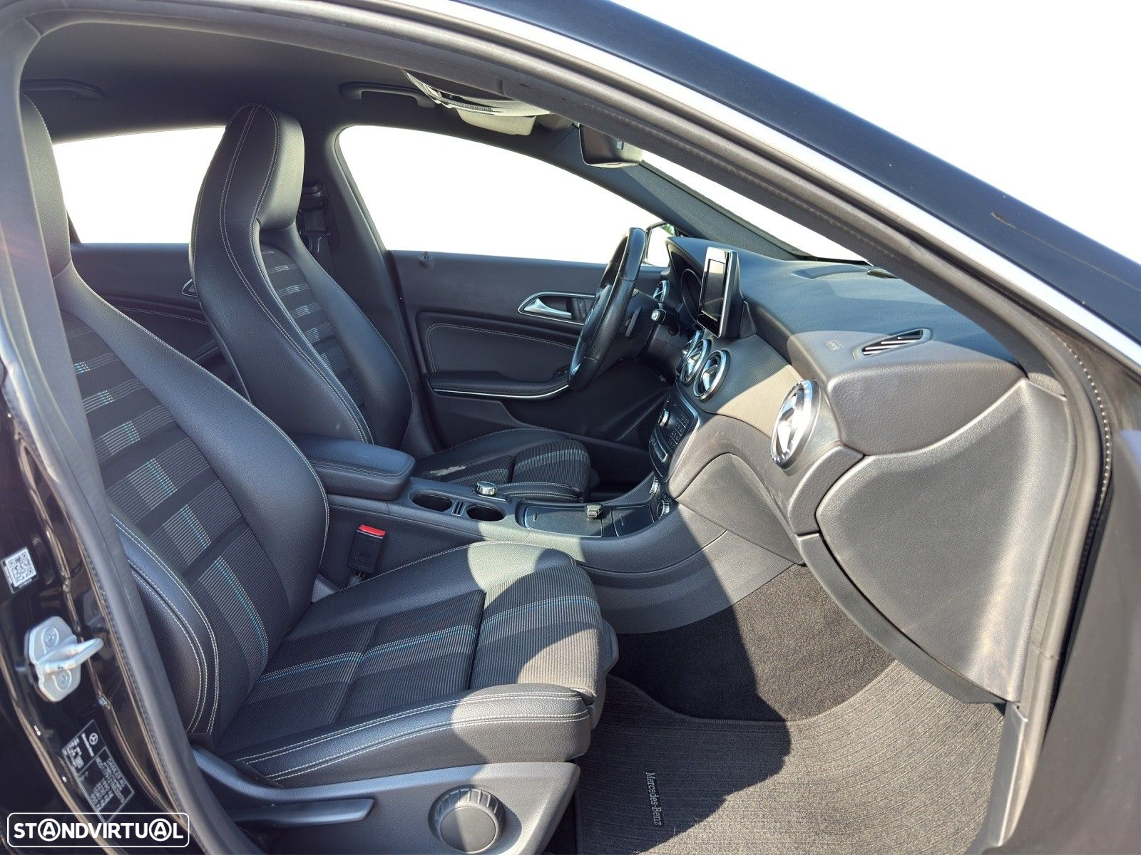 Mercedes-Benz CLA 180 d Shooting Brake Urban Aut. - 14
